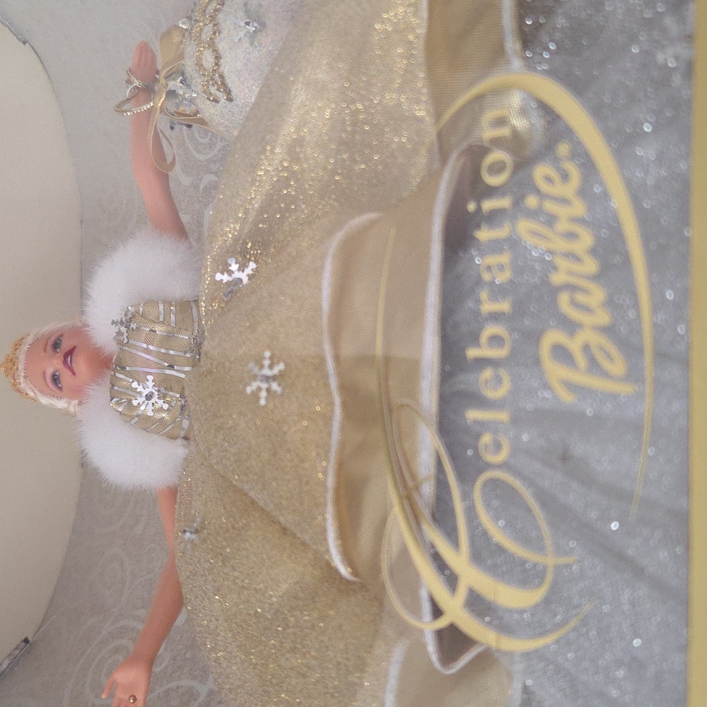Special 2000 Edition Celebration Barbie - Picture 7 of 10